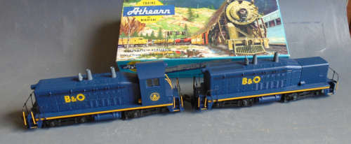 ATHEARN HO SCALE - B & O SW7 DIESEL LOCO COW & CALF  - BOXED