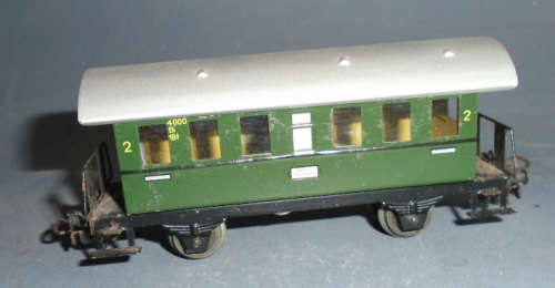 MARKLIN HO SCALE - 2nd CLASS PASSENGER TIN PLATE COACH WITH INTERIOR LIGHT, SEE BELOW