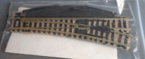FLEISCHMANN N SCALE - 2 PIECES LH & RH POINT MANUAL