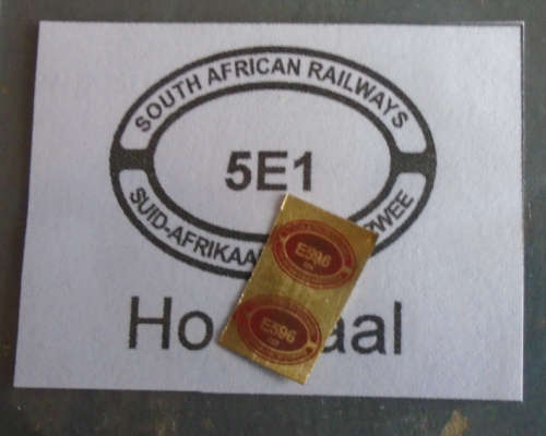 HO SCALE - 2 X SAR CLASS 5E PAINTED BRASS NUMBER PLATES - SEE NUMBERS BELOW