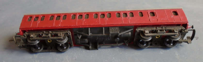 TRI-ANG TT SCALE - GUARDS VAN