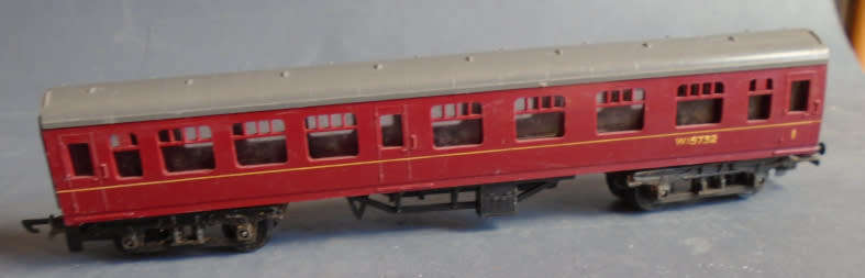 TRI-ANG TT SCALE - PASSENGER COACH W15732