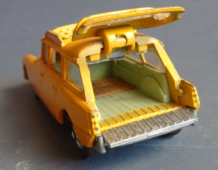 CORGI - CITROEN SAFARI WITH FOLDING REAR SEAT, AS PER FOTOS