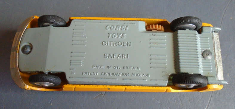 CORGI - CITROEN SAFARI WITH FOLDING REAR SEAT, AS PER FOTOS