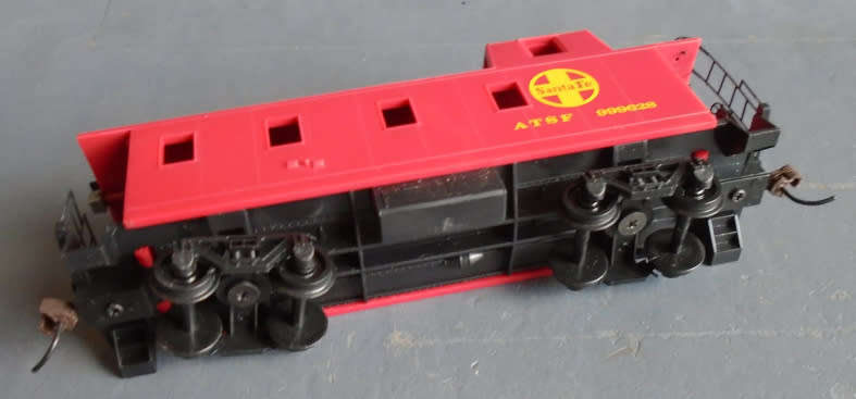 BACHMANN HO SCALE - SANTA FE CABOOSE