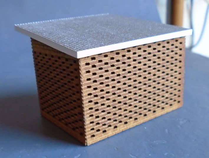 HO SCALE - SAR STATION COOLING ROOM, EXCELLENT DETAIL, 50 X 32MM