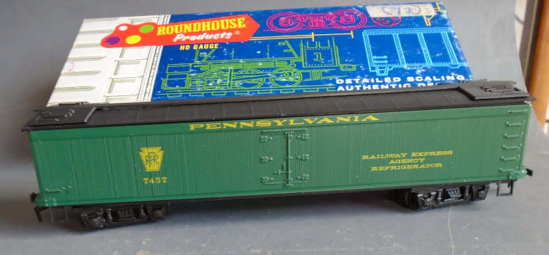 ROUNDHOUSE HO SCALE - PENNSYLVANIA 50` EXPRESS REEFER, BOXED