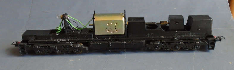 LIMA HO SCALE - SAR CLASS 34 POWERED CHASSIS WITH LIGHT