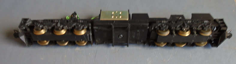 LIMA HO SCALE - SAR CLASS 34 POWERED CHASSIS WITH LIGHT