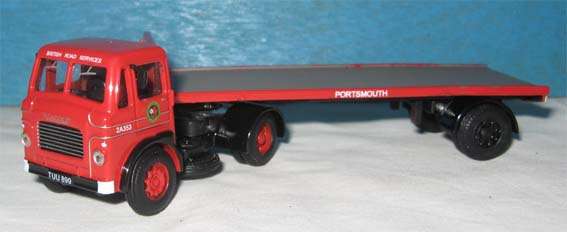 LEYLAND MO ARTIC FLATBED TRUCK  by BASE TOYS in 1/76 SCALE (NEW BOXED)