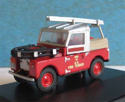 BRITISH RAIL LAND ROVER 88' FIRE TENDER by OXFORD in 1/76 SCALE (NEW BOXED)