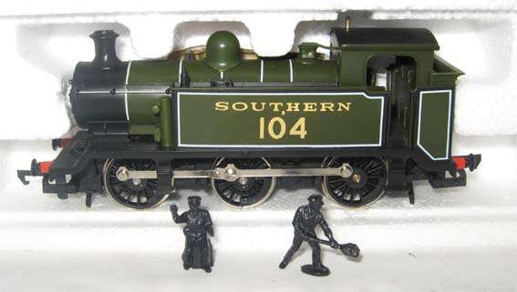 R.261 SR CLASS E2 0-6-0 TANK by HORNBY in OO SCALE (MIB)