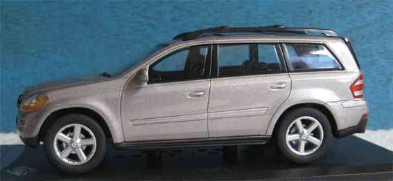 MERCEDES BENZ GL by SOLIDO in 1/43 SCALE (NEW BOXED)