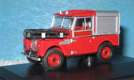 LAND ROVER 88" FIRE by OXFORD in 1/76 SCALE (NEW BOXED)
