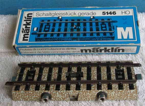 STRAIGHT SWITCHING TRACK SECTION by MARKLIN 5146 (BOXED)