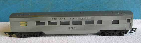 R26/27 TC COACH by TRI-ANG, MADE IN SOUTH AFRICA in OO.