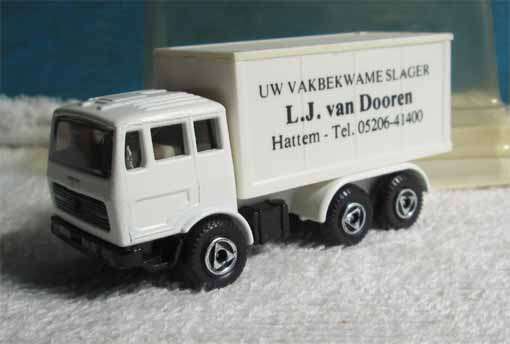 MERCEDES BENZ TRUCK by FSI in HO/1/87 SCALE (BOXED)