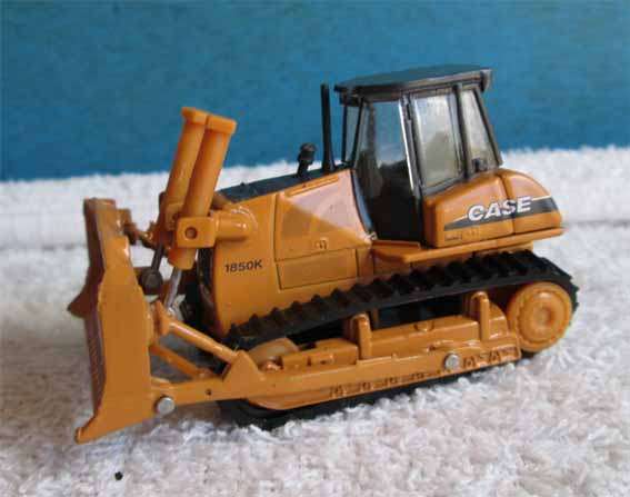CASE 1850K BULLDOZER in 1/87 SCALE (NEW BOXED)
