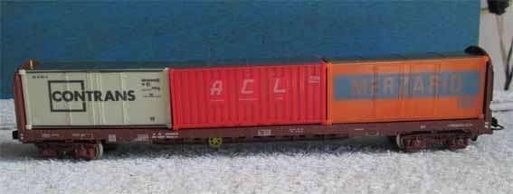 JOUEF - CONTAINER WAGON WITH THREE CONTAINERS in HO SCALE