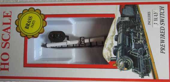 RAILROAD CROSSING WITH 2 WAY PREWIRED SWITCH in HO by MODEL POWER (NEW BOXED)