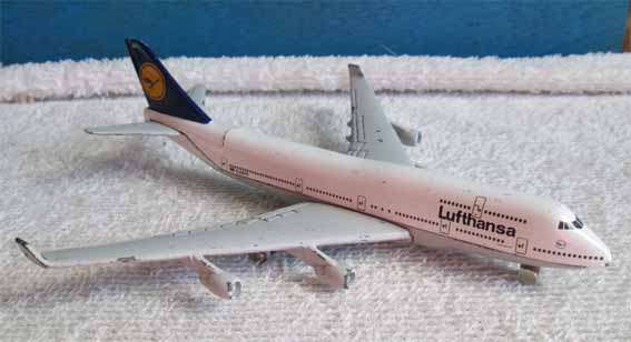 LUFTHANSA PLANE DIE CAST by SCHUCO # 526 - WINGSPAN 140 mm.