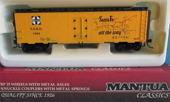 MANTUA 41' STEEL REFRIDGERATED WAGON in HO - SANTE FE (BOXED)