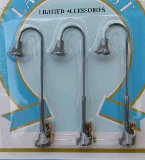 3 x GOOSE NECK LAMPS by MODEL POWER in HO SCALE (NEW CARDED)