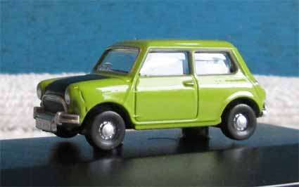 CLASSIC MINI by OXFORD in "N" SCALE (NEW BOXED)