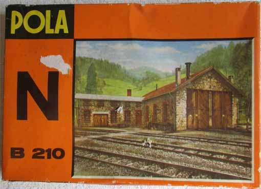 POLA "N" SCALE OLD-TIME ENGINE SHED KIT (MINT BOXED)