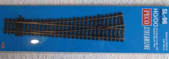 PECO HO SCALE - SL-96 LH MEDIUM RADIUS TURNOUT (NEW CARDED)