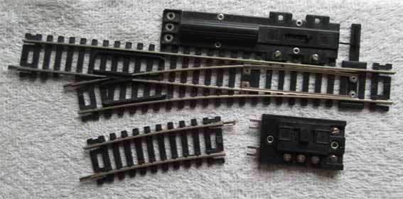 MODEL POWER HO SCALE - ELECTRIC LH POINTS WITH SWITCH