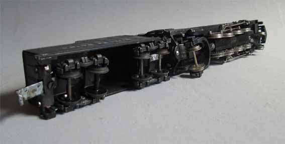 FLEISCHMANN 1367 HO SCALE - STEAM LOCO 2-8-2 UP WITH TENDER
