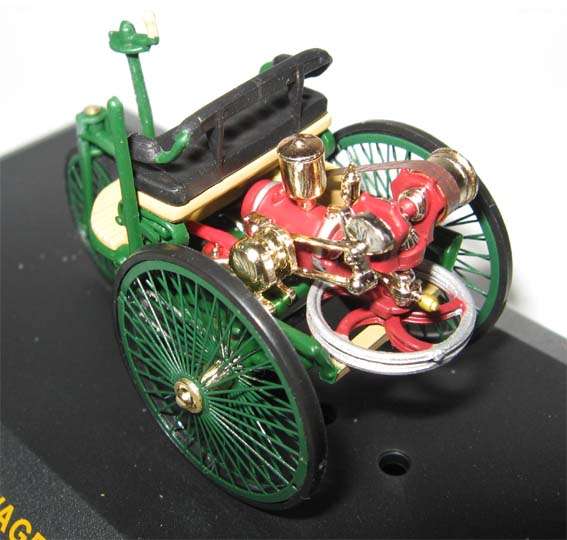 1886 BENZ PATENT MOTOR-WAGEN by IXO in 1/43 SCALE (NEW BOXED)
