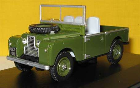 LAND ROVER 88" by OXFORD in 1/43 SCALE (NEW BOXED)