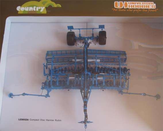 LEMKEN COMPACT DISC HARROW RUBIN by UNIVERSAL HOBBIES in 1/32 SCALE (NEW BOXED)