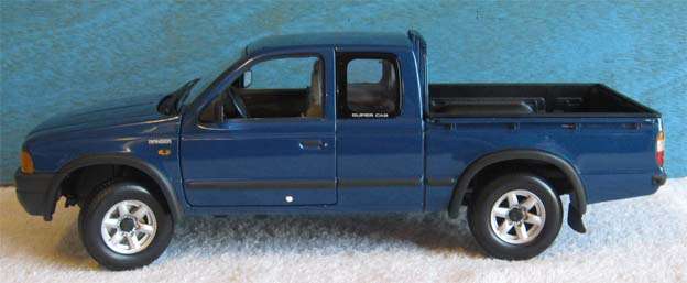 1998 FORD RANGER 4X4 by ACTION in 1/18 SCALE (NEW BOXED)