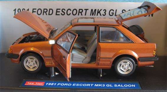 1981 FORD ESCORT MK 3 GL SALOON by SUNSTAR in 1/18 SCALE (NIB)