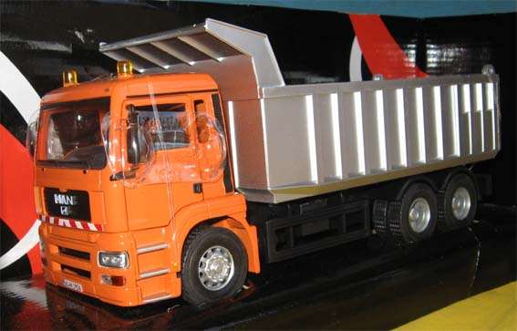 MAN TIPPER TRUCK by AUTOMAXX in 1/32 SCALE (NIB)