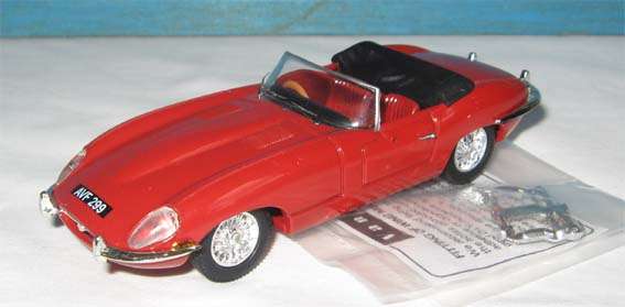 JAGUAR E-TYPE by VANGUARDS in 1/43 SCALE (NIB)