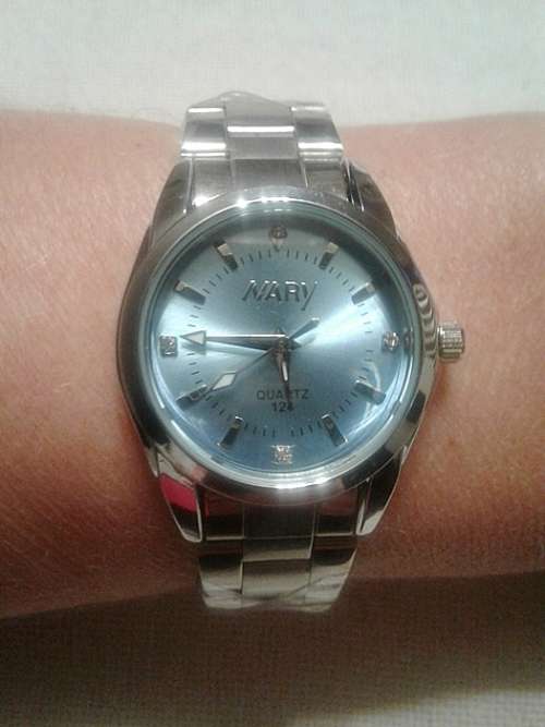 Beautiful Blue Face Ladies Watch