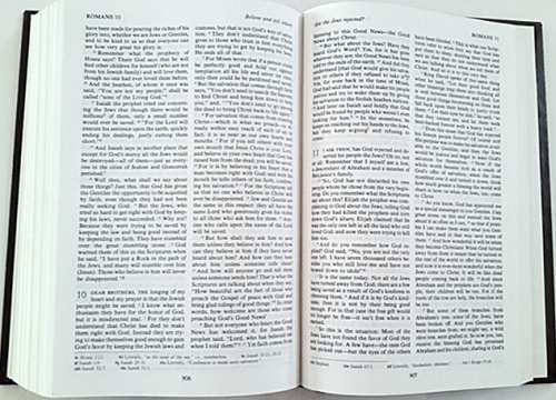The Living Bible - Hardcover