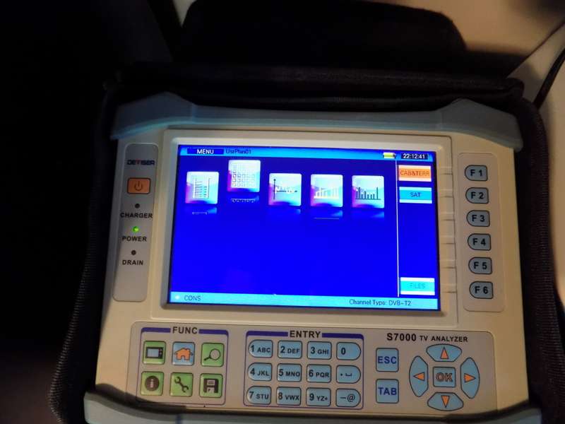 DEVISER - S7000 Professional TV & Satellite Analyzer