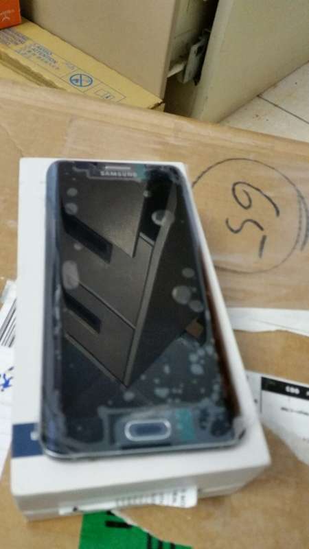 SAMSUNG GALAXY S6 EDGE PLUS,32GB,WITH BOX, ORIGINAL EARPHONES, BRILLIANT CONITION