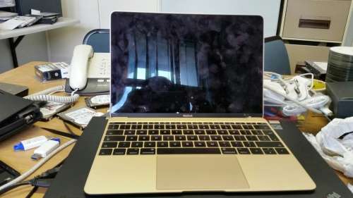 APPLE MACBOOK 12, EARLY 2015, 8GB, 512 SSD, GOLD - SCREEN IS DAMAGED