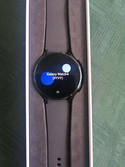 SAMSUNG WATCH 4, 44MM,BLUETOOTH,WIFI, GPS, ORIGNAL CHARGER,WITH BOX,EXCELLENT CONDITION, HARDLY USED