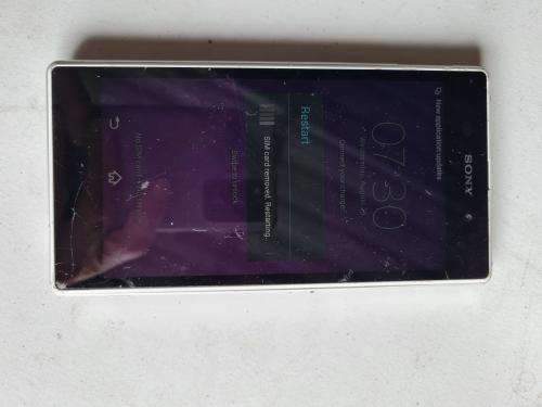 SONY XPERIA CELL PHONE (PLEASE READ DESCRIPTION)