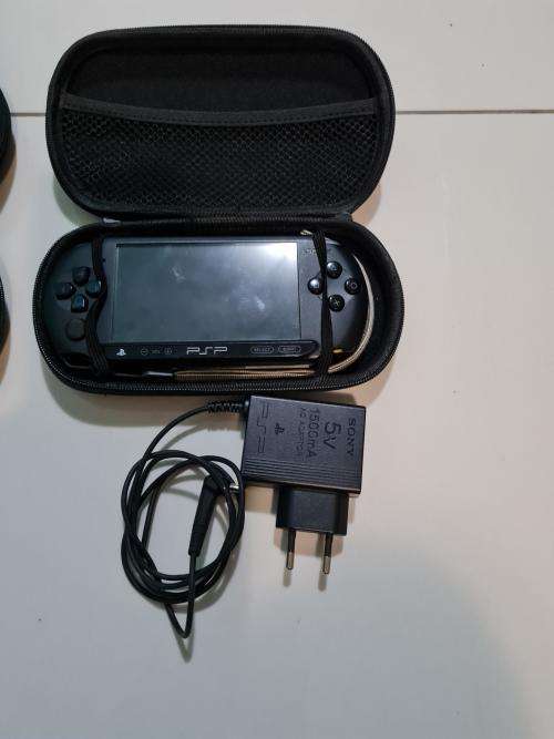 SONY PSP - WITH ORIGINAL CHARGER - WITH ORIGINAL CASING - EXCELLENT WORKING CONDITION