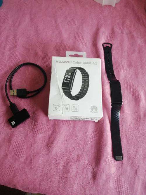 HUAWEI COLOUR BAND A2 SMART WATCH, WITH CHARGER, WITH BOX, EXCELLENT WORKING CONDITION