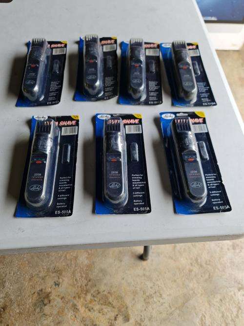 BULK LOT - BRAND NEW - HAIR CUTTING MACHINES - 7 IN TOTAL - PLEASE READ