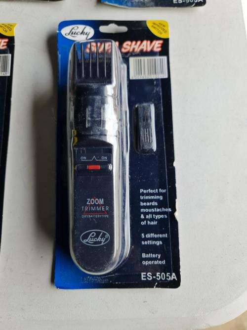 BULK LOT - BRAND NEW - HAIR CUTTING MACHINES - 7 IN TOTAL - PLEASE READ